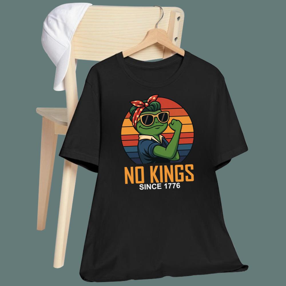 Strong Frog No Kings Since 1776 T-Shirt