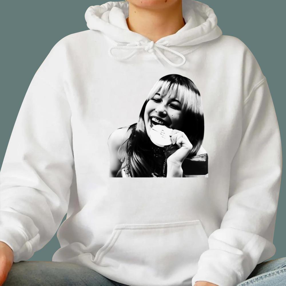 Alysa Liu Gold Medal Halftone 2026 T-Shirt