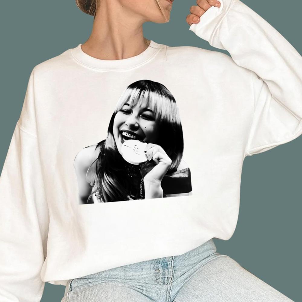 Alysa Liu Gold Medal Halftone 2026 T-Shirt