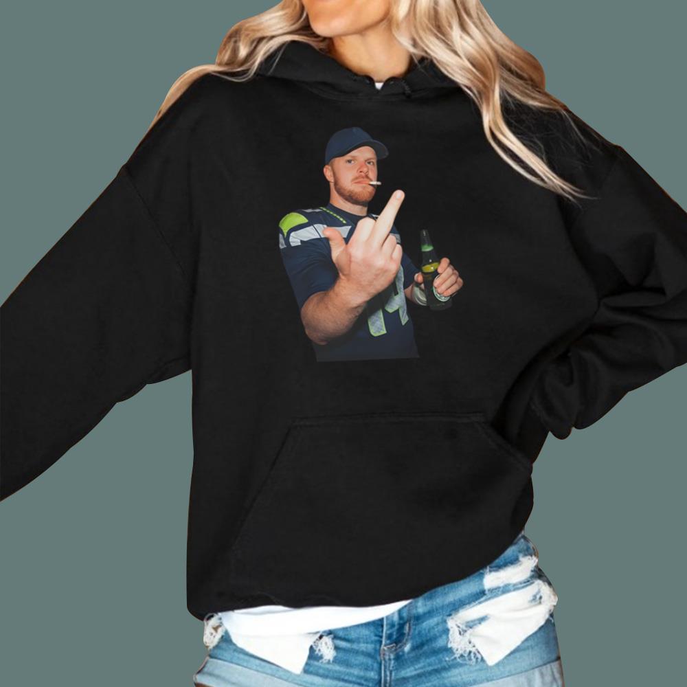 Ernest Jones Sam Darnold Middle Finger T-Shirt - TeeDragons