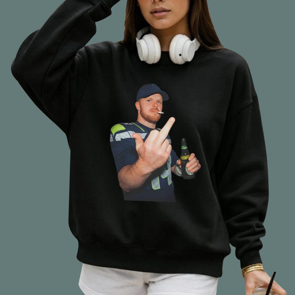 Ernest Jones Sam Darnold Middle Finger T-Shirt - TeeDragons