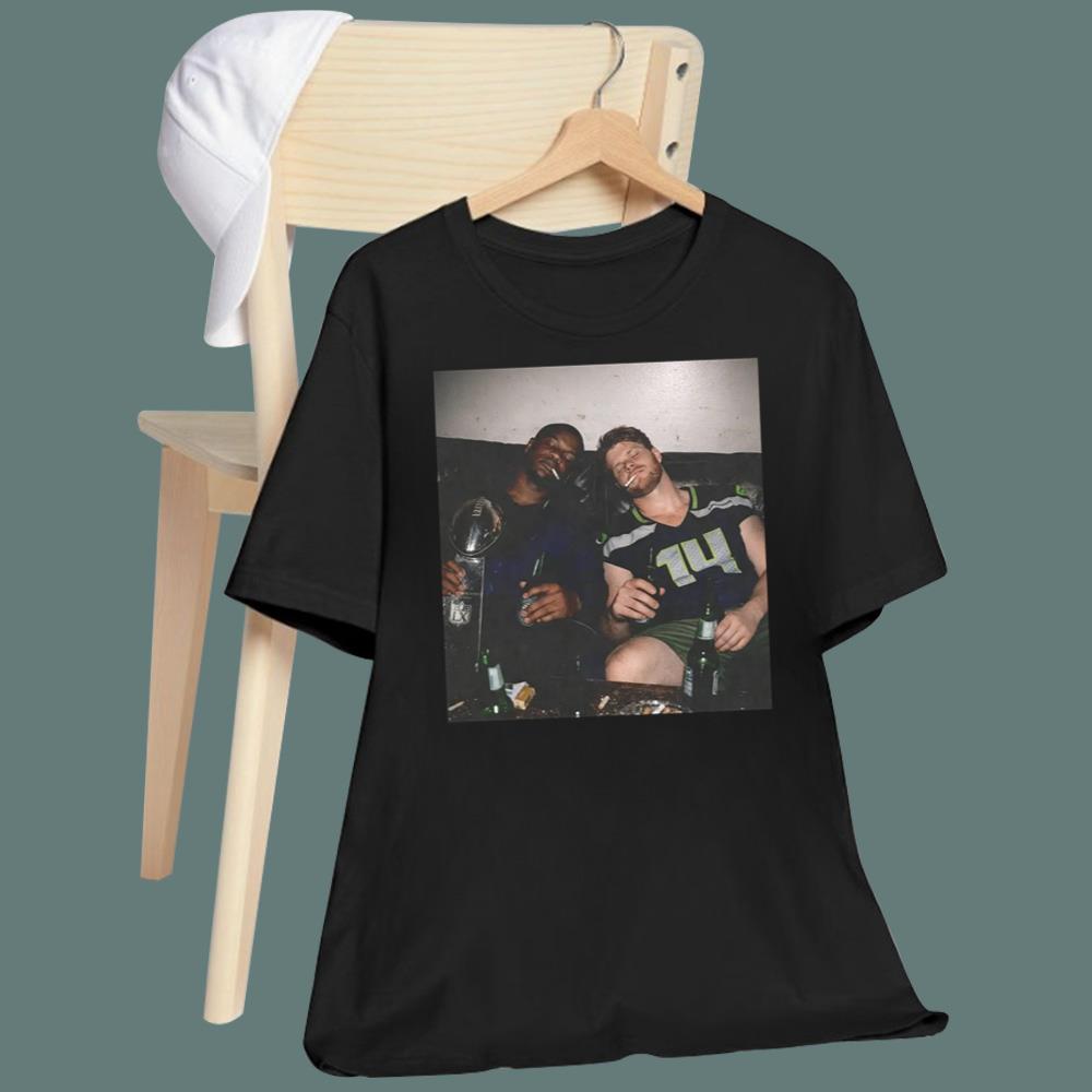Ernest Jones and Sam Darnold Smoking T-Shirt - TeeDragons