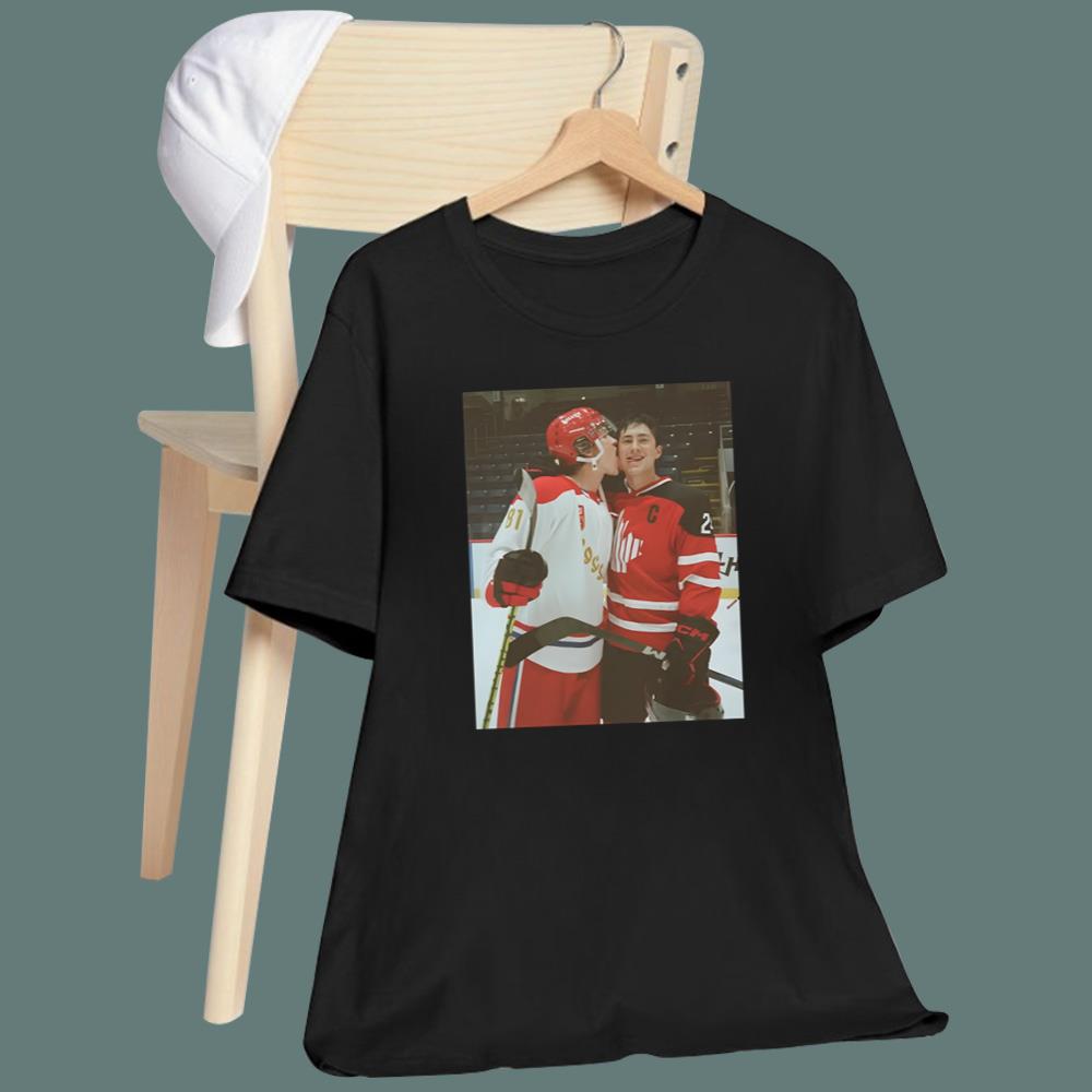 Ilya Rozanov Licks Shane Hollander T-Shirt