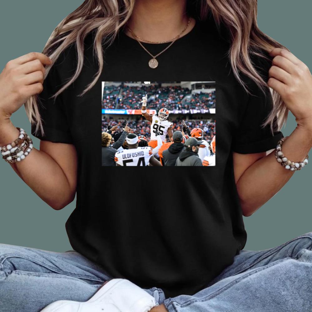 Myles Garrett Sacks Record Celebration T-Shirt