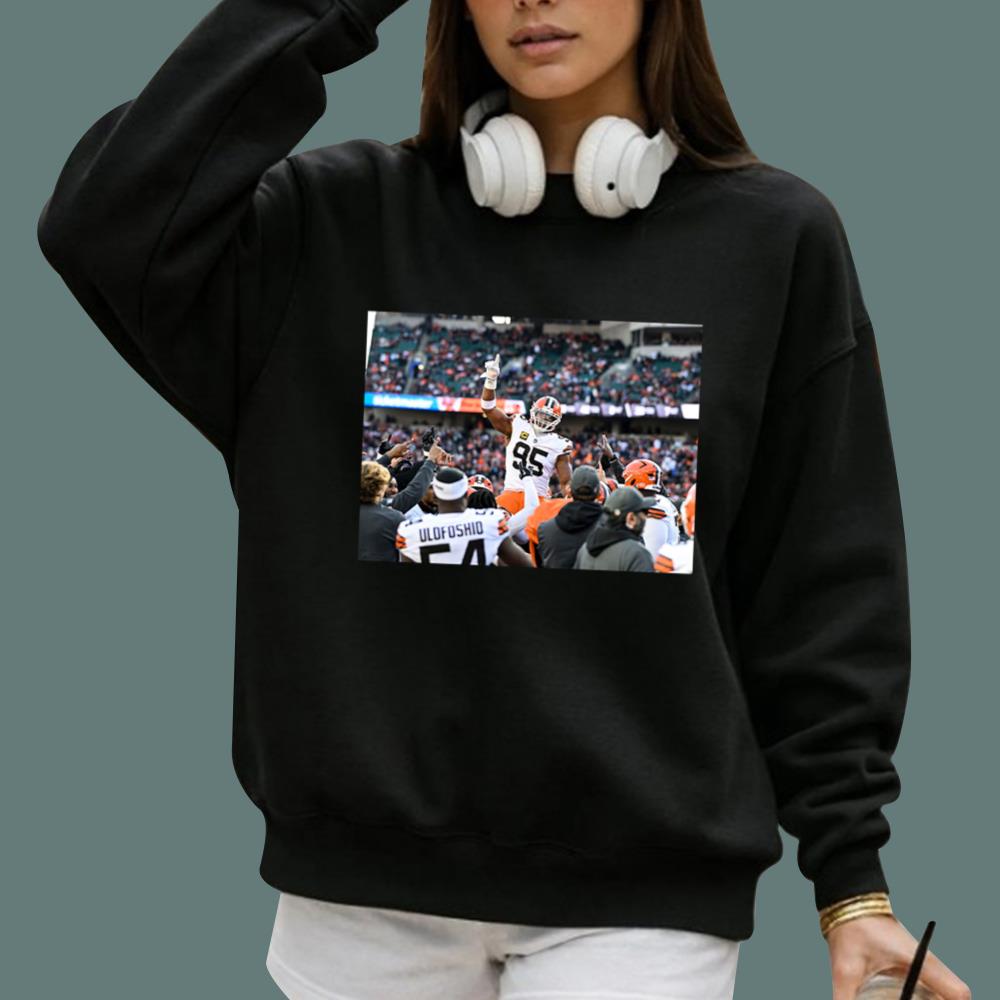 Myles Garrett Sacks Record Celebration T-Shirt