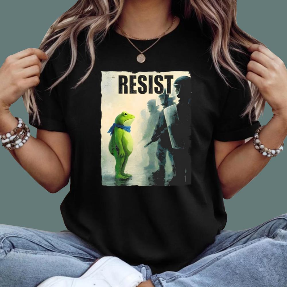 Resist Portland Frog Protest Funny Frog T-Shirt