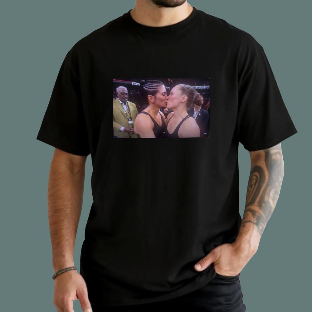 Ronda Rousey Kiss Gina Carano T-Shirt