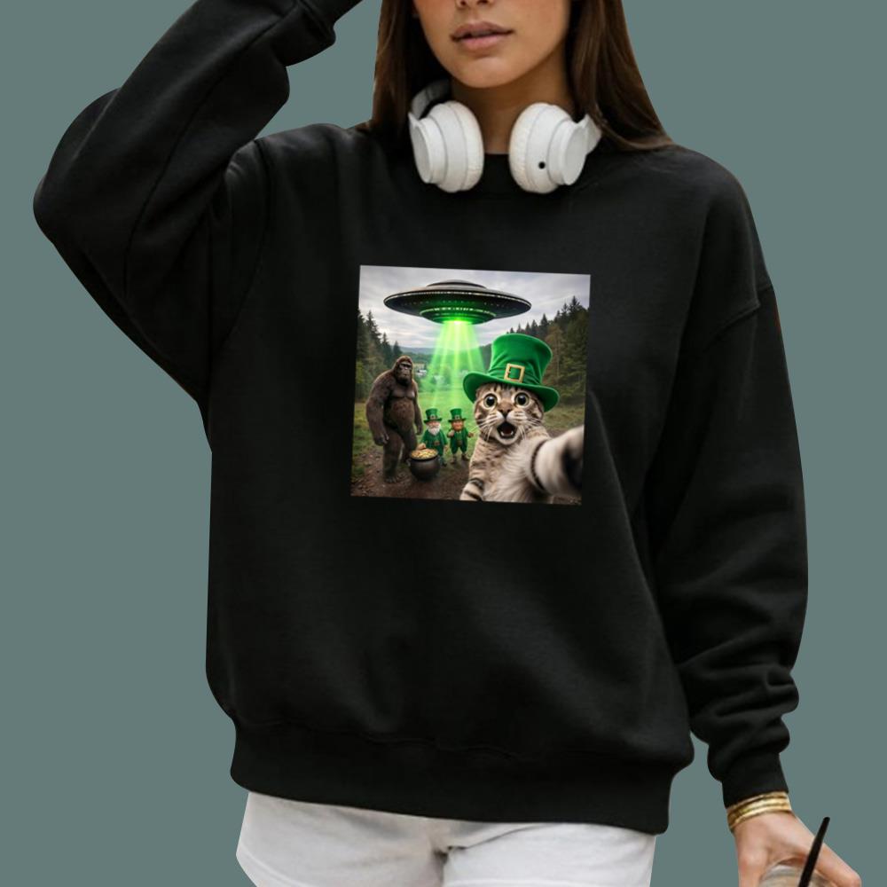 St Patrick’s Day Funny Cat Selfie T-Shirt