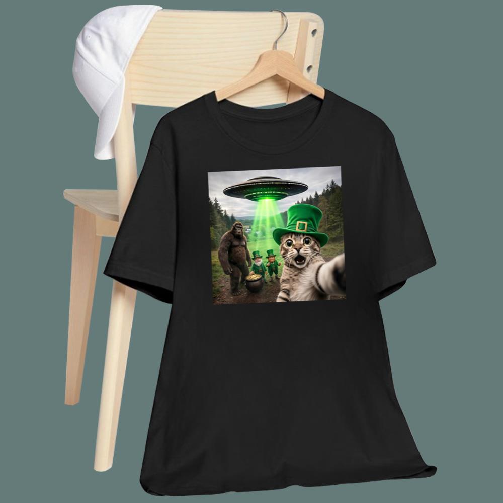St Patrick’s Day Funny Cat Selfie T-Shirt